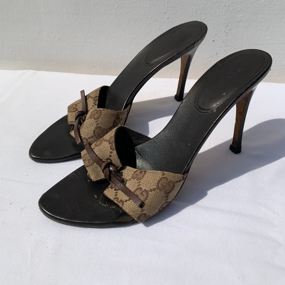 GUCCI Brown Canvas GG Leather Knot Stilettos - Picture 1 of 4